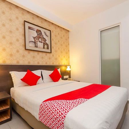 Oyo 1164 Hotel 906 Kota Laksamana Melaka Zewnętrze zdjęcie