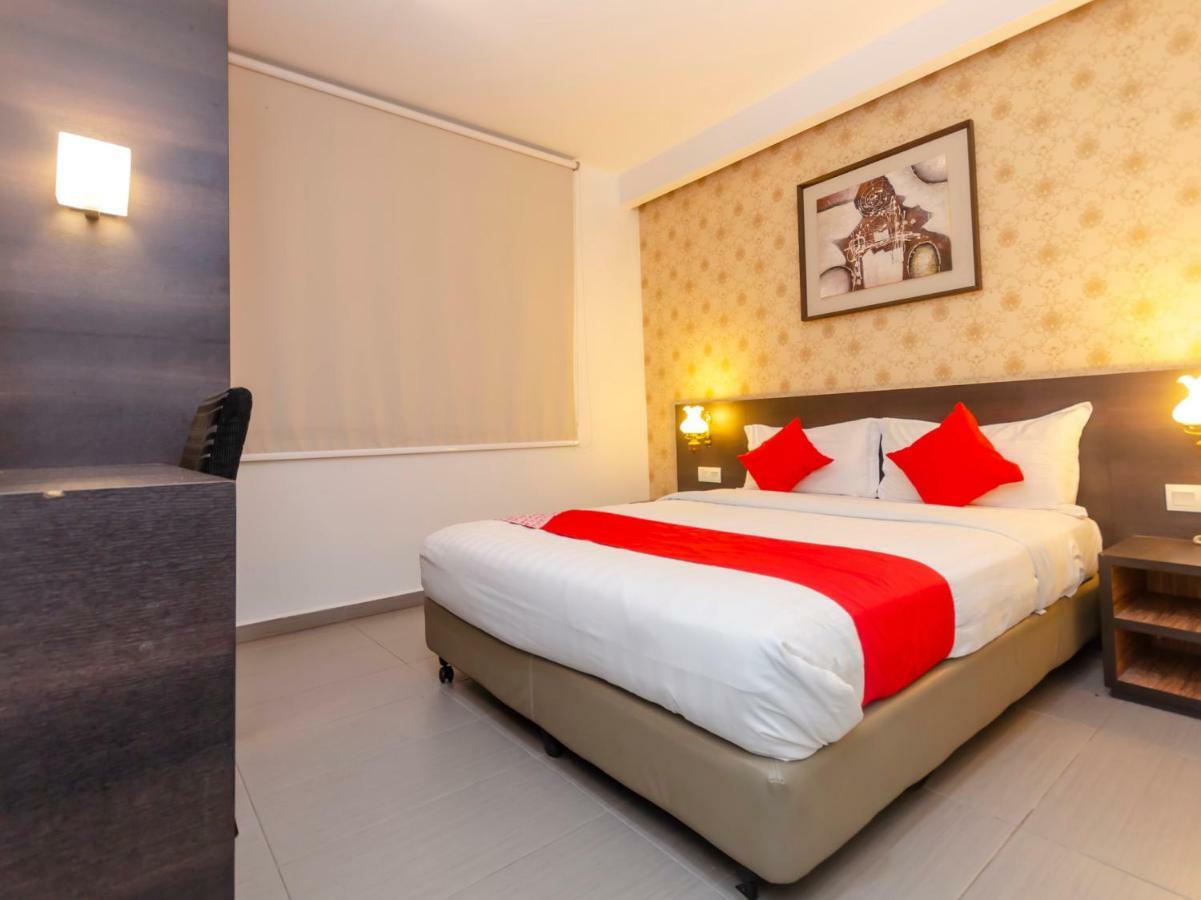 Oyo 1164 Hotel 906 Kota Laksamana Melaka Zewnętrze zdjęcie